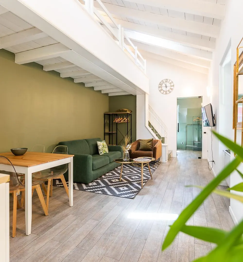 Milan Stay - Alzaia Naviglio Grande Apartment