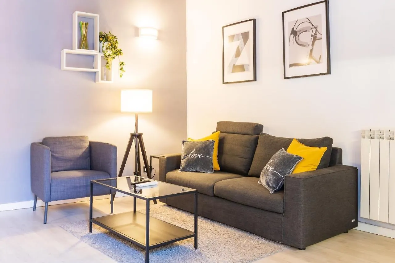 Appartamento Alzaia Naviglio Grande Milano 0*,