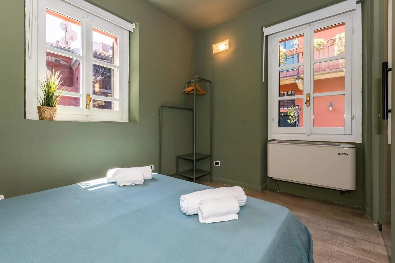 Appartamento Alzaia Naviglio Grande Milano