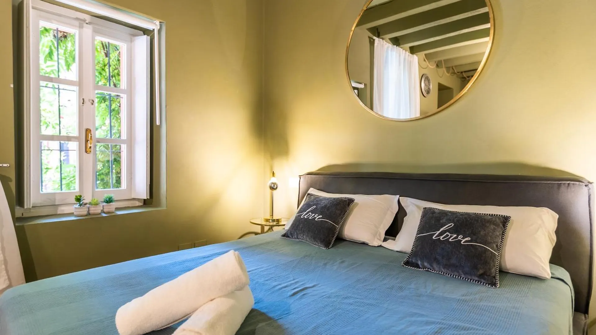 Appartamento Alzaia Naviglio Grande Milano