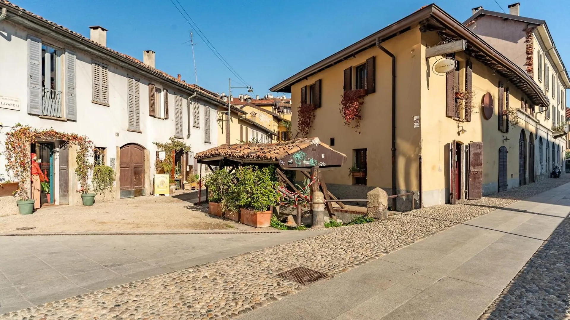 Appartamento Alzaia Naviglio Grande Milano 0*,