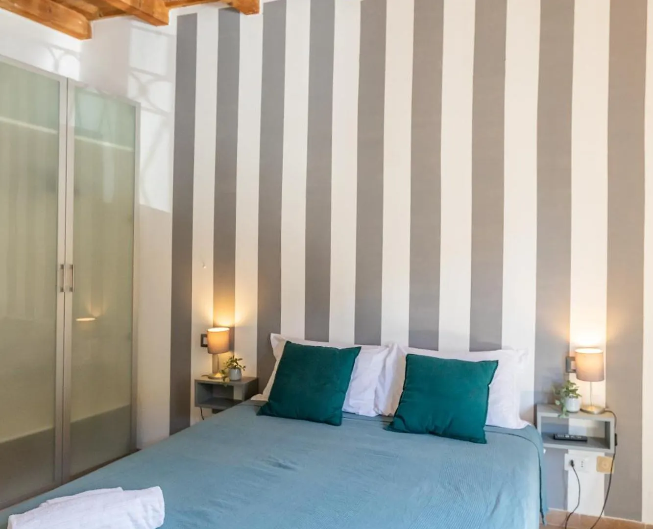 Appartamento Alzaia Naviglio Grande Milano