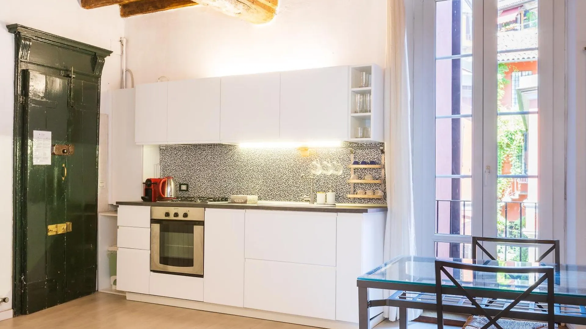 Appartamento Alzaia Naviglio Grande Milano Italia