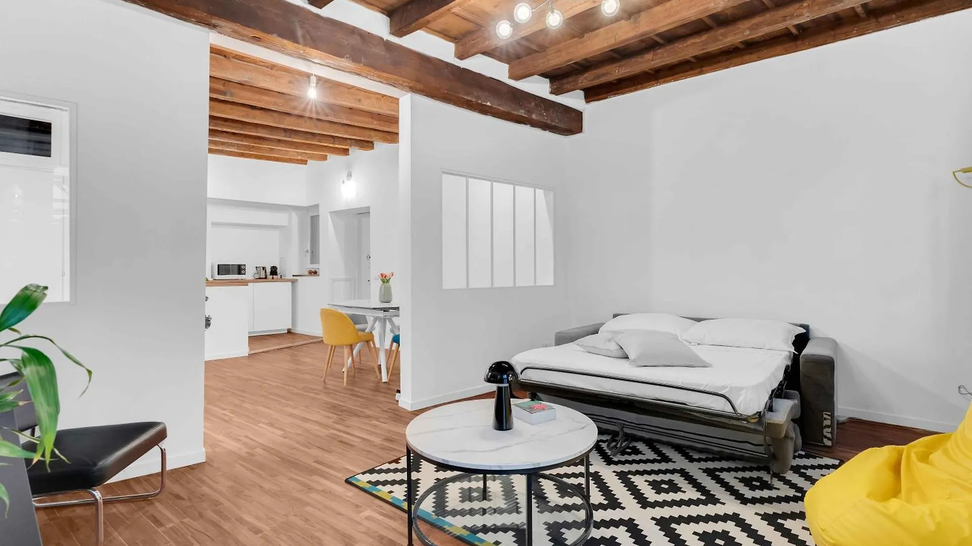 Appartamento Alzaia Naviglio Grande Milano